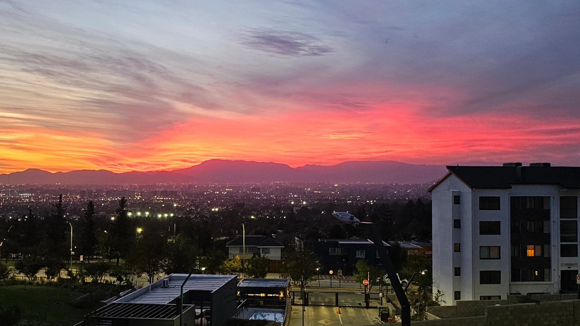 Atardecer desde la terraza del departamento en La Florida