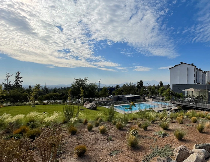 jardín interior del condominio